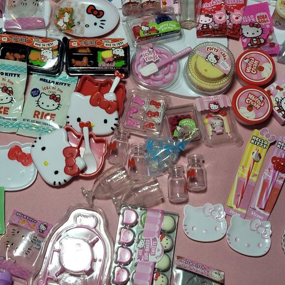 Hello Kitty MGA Make it Miniverse Food Lot Sanrio Parts Toy Barbie Y2K Miniature - Picture 12 of 16